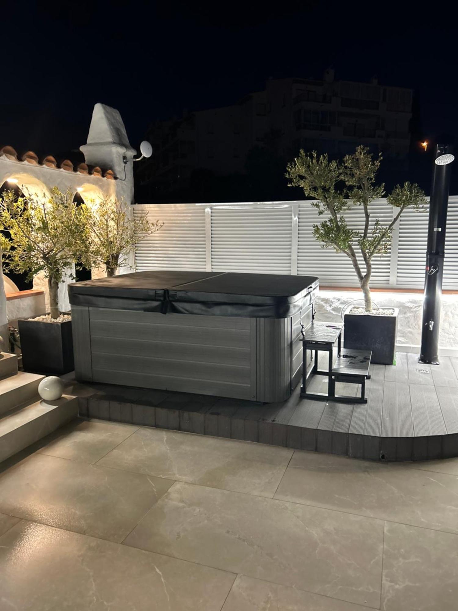 Appartement Duplex Rosas Avec Terrasse Magnifique Jacuzzi Vue Mer Экстерьер фото