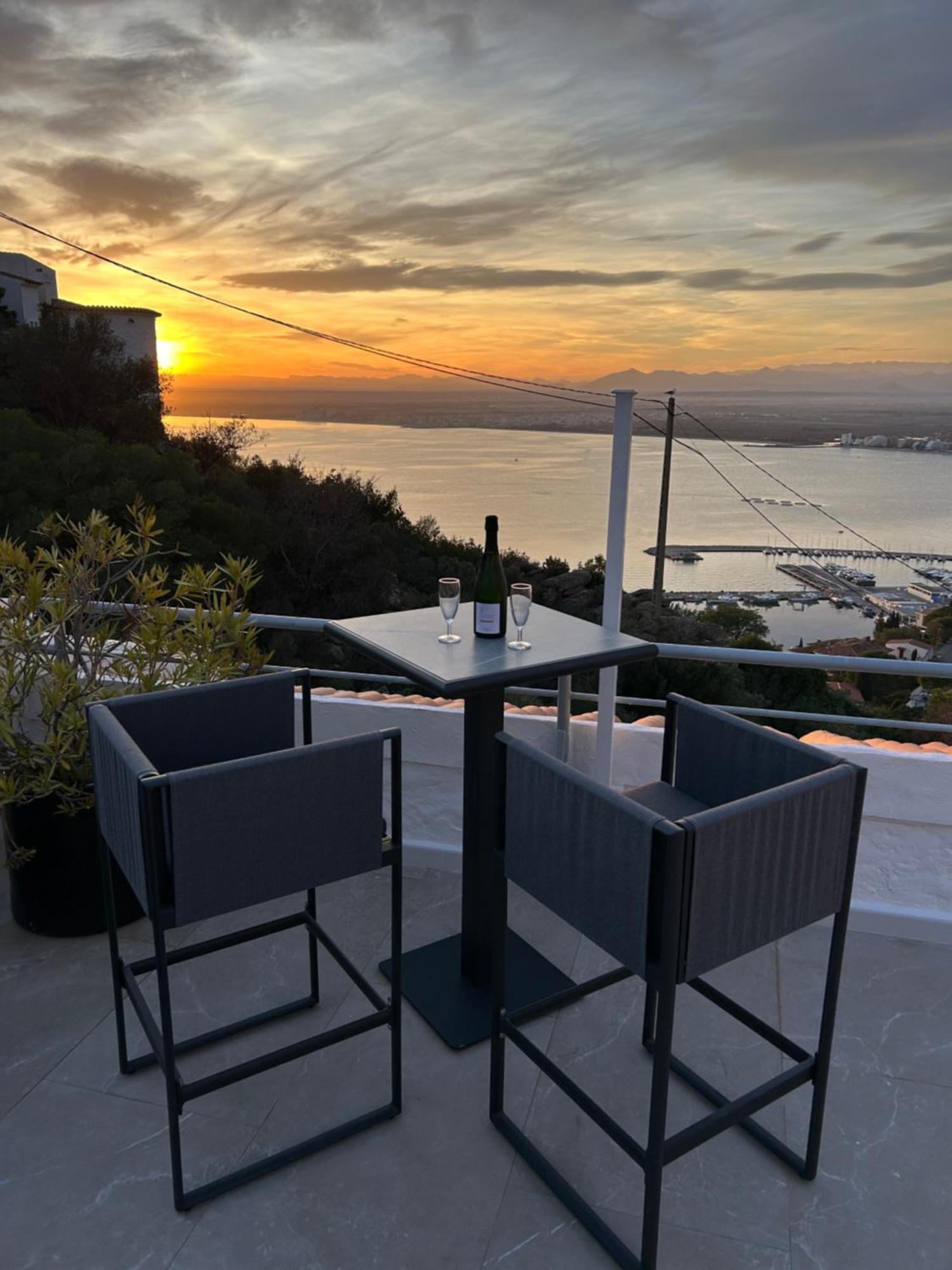 Appartement Duplex Rosas Avec Terrasse Magnifique Jacuzzi Vue Mer Экстерьер фото